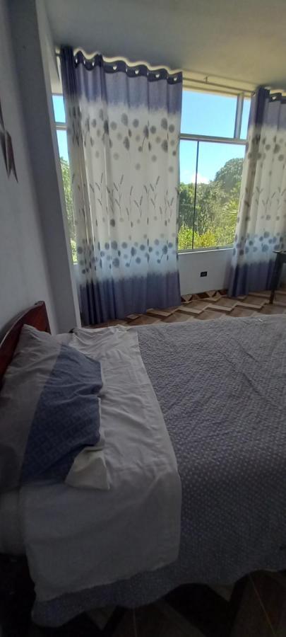 Hospedaje Miraflores Moyobamba Esterno foto